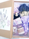 Hộp quà lavender cao cấp kèm tinh dầu và lọ sang chảnh 0